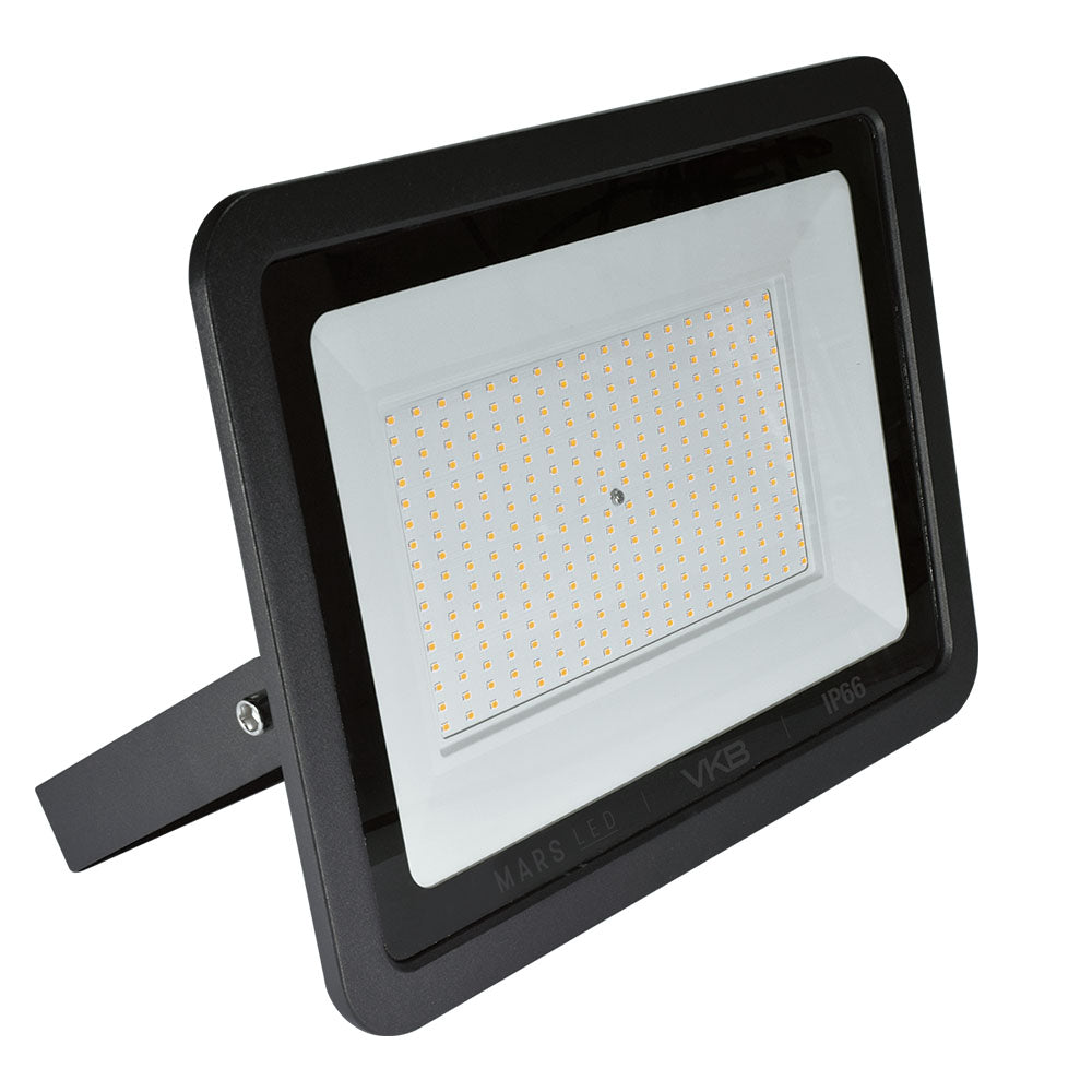 REFLECTOR LED 150W 2700K IP65