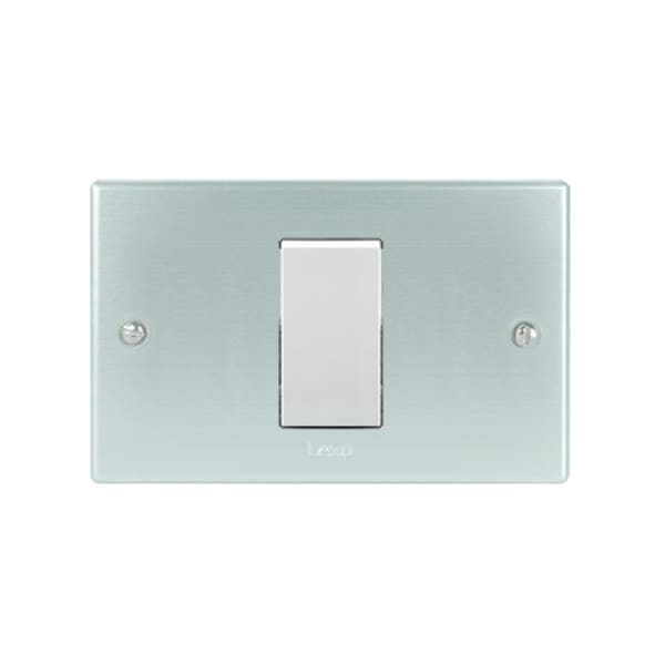 Interruptor austral conmutador 9/24 10A 250V PLATA blanco armado